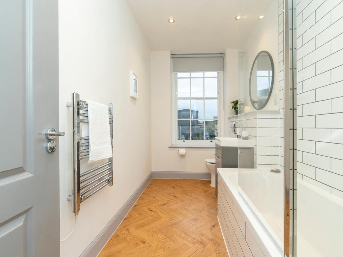 Apartament Pass The Keys Stunning 2 Bed Retreat In The Heart Of Bath Zewnętrze zdjęcie